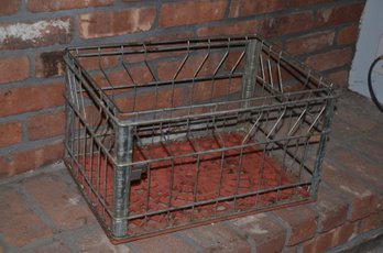 144) Vintage Metal Wire Clinton Milk Crate Red Plastic Bottom 18.5x13