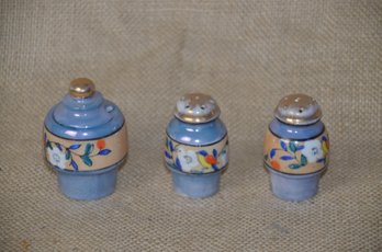 (#41) Vintage Iridescent Salt And Pepper Shakers And Mini Sugar Bowl