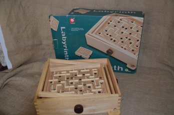 (#29) Labyrinth Game With Box