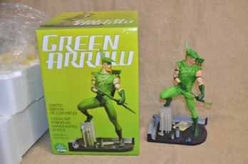 (#36) DC Direct Green Arrow Hand-Painted Statue Cold-Cast Porcelain #0161/2200 Limited Edition