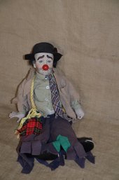 (#34B) Vintage Porcelain Dynasty Clyde The Hobo Clown Clown Doll (damage Top Head ) Broom Missing