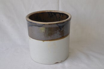 29) Stoneware Crock Pot Beige / Brown 7.5'H