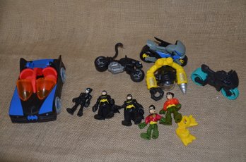 (#42) Action Batman Figurine And Car, Motorcycle