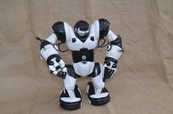 (#89) WowWee Large Robosapien Humanoid Robot With Remote ( Needs Batteries ) 14'H