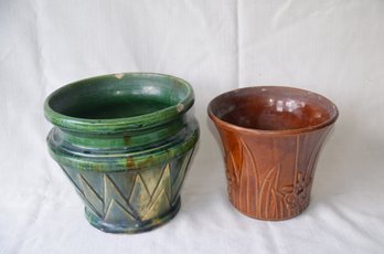 37) Lot Of 2 Vintage Pottery Garden Planters ( Some Chips)