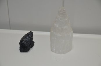 (DK) Mineral Rocks White And Black 4'H