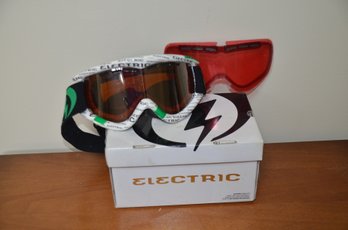 (DK) Ski Googles By Electric In Box