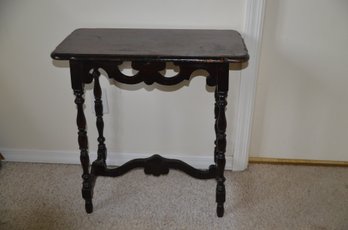 37) Vintage Mahogany Side Accent End Table