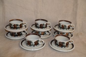 136) Arabia Finland Ruija Flat Cup And Saucer Fruit Leaves Pottery China Set Of 8