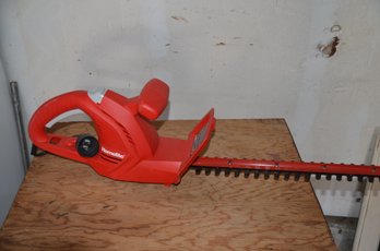 (#62) Electric 17' Hedge Trimmer Homelight