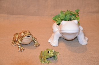 (#125) Ceramic Frog Home Decor Set Of 3