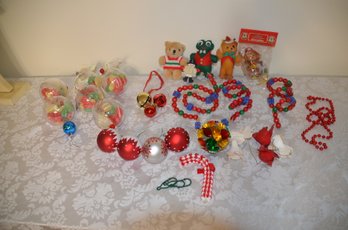 (#169) Assorted Lot Of Christmas Ball Ornaments - Shippable