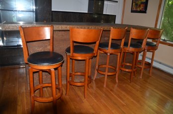 31) Swivel  Bar Stools 5 Of Them Faux Leather Seats Nail Head Trim 30' Seat Height