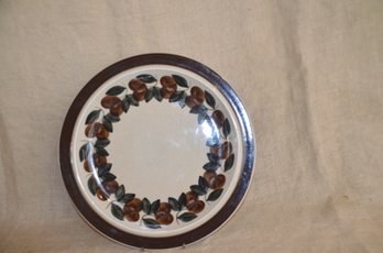 143) Arabia Finland Ruija 13' Round Serving Platter Fruit Leaves Ceramic Pottery China