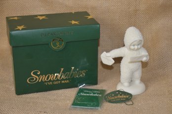 (#40) Snowbabies ~ I'VE GOT MAIL 2001 Figurine ~ Dept 56 With Box #56.69143
