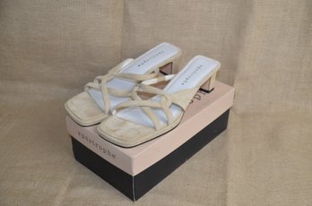 (#176) Women Apostrophe Jute Shoe Color Size 9 Gently Used