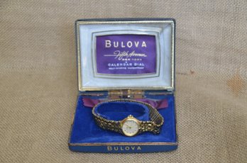 (#129) Vintage Bulova Quartz Stainless Steel Watch Band Hong Kong ( Not Resized )