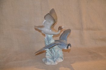 25) Llardo Flapping Ducks Birds Figurine Statue