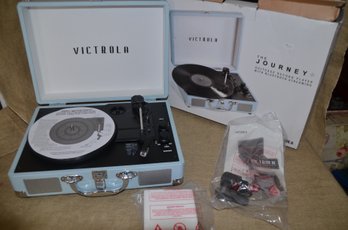 (#90) NEW Journey Victoria 2020 Suitcase Record Player With Bluetooth Streaming Model VSC-400SB