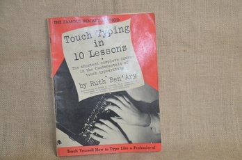 (#59C) Vintage Booklet Fundamentals Touch Typewriting