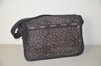 (#309) LeSportsac Over Shoulder Handbag