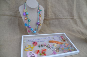 (#125) Pastel Summer Fun Beach Costume Jewelry Lot Of Necklaces, Earrings Bracelets