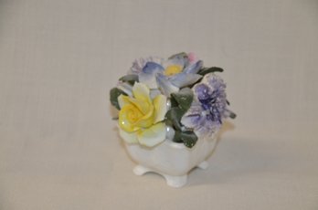 8LS) Liverpool Road Pottery Fine Bone China England Flower Arrangement 3.25'
