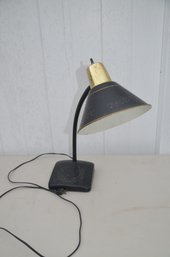 (#68) Vintage Mid Century Modern Industrial Black & Gold Flex Arm Neck Desk Lamp