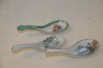 12LS) Vintage Asian Porcelain Rice Spoons 3 Assorted