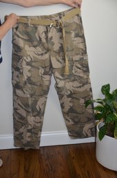 (#69C) Camouflage Men's Cargo Pants Size 38/32