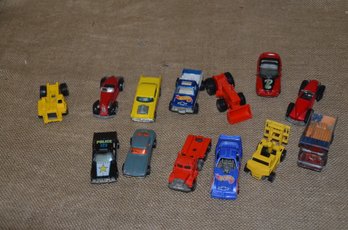(#106) 1970's Lot Of Assorted Matchbox Hot Wheel Cars (13 Of Them)