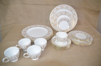 (#60) Wedgwood England GOLD GRECIAN Dinnerware Set Of 25 Pieces - Quantity In Details
