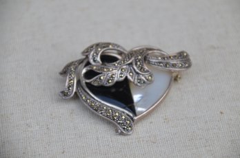 (#137) Sterling Silver Black Onyx Stone / Pearl Heart Shape Pin