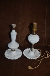 (#81)  Vintage Retro Pair Of Fenton Beaded Hobnail Milk Glass Bedroom Desk Table Lamps ( 1 Non Wire)