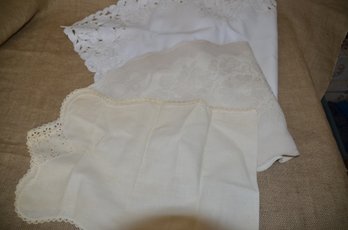 (#117) Table Runners (3 Of Them)
