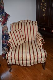 (#83) Vintage Club Accent Arm Chair (no Wear Or Stains)