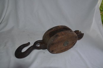 (#85) Vintage Wood Block Pulley With Hook