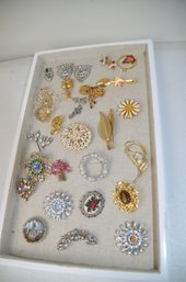 (#451) Assorted Lot Of Costume Jewelry Pins