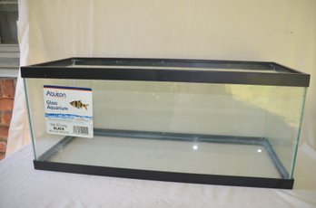 104) Like New Fish Tank 30x12x12.75