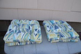 (#127) Outdoor Patio Seat Chair Cushions Blue/green/yellow (4) 16x17