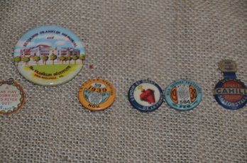 (#136) Vintage Button Pins