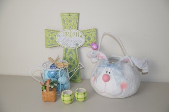 (#332) Lot Of Assorted Easter Decor