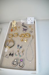(#504) Assorted Lot Of Miscellaneous Costume Jewelry Pieces ( Earrings, Pins, Pendants)