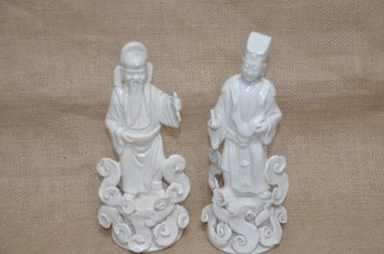 (#45) Pair Of Vintage Chinese White Blanc De Chine Scholar Figurines (one Chipped) See Pictures
