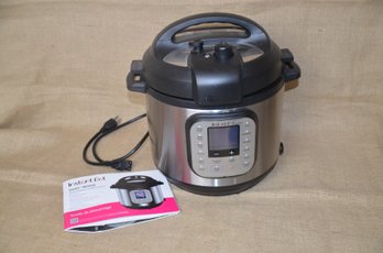 (#67) Like NEW Instant Pot Pressure Cooker Duo Nova Multi Uses