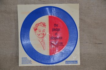 (#153) Red Skelton Plastic Record The Pledge Of Allegiance Song With Words On Back - Shippable