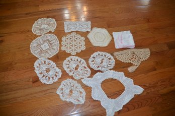 (#45) Vintage Lot Of Dollies 8' And Hankies - Shippable
