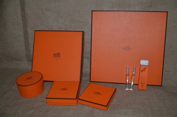 114) Hermes Gift Boxes 9.5 Square, 7' Square, 3.5 Square, Round