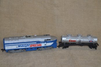 (#65) Tyco Made In Hong Kong Midnight Special 1060 Locomotive Train - AHM Esso Train Tanker