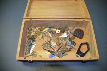 (#352) Vintage Keys Assorted